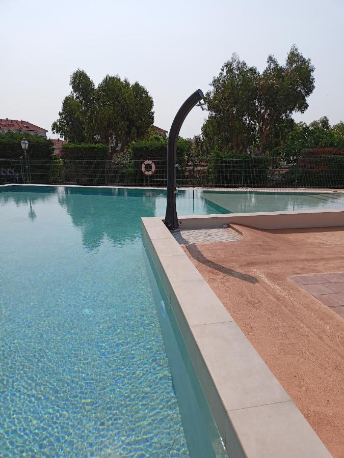Il Borgo Della Rovere San Bartolomeo Al Mare Exterior photo
